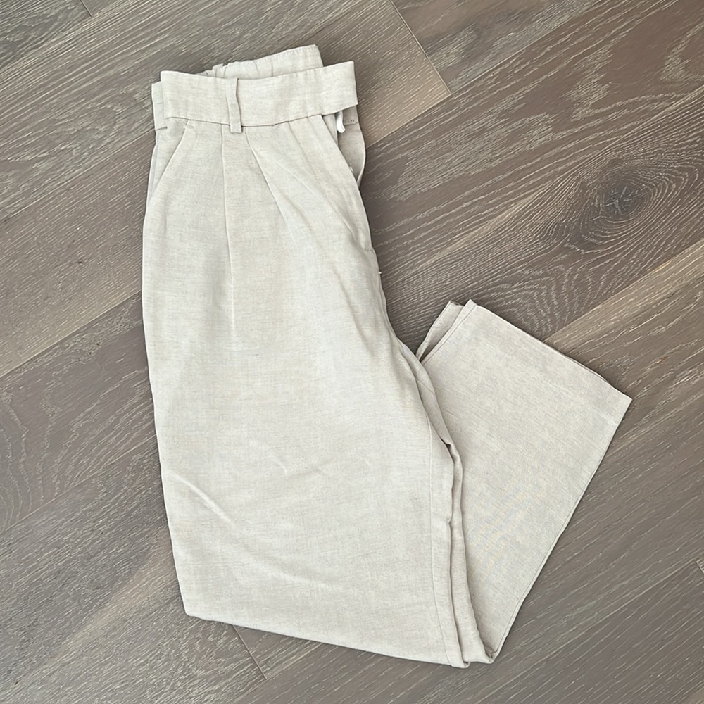 H&M Light Beige High-Waist Pleated Trousers